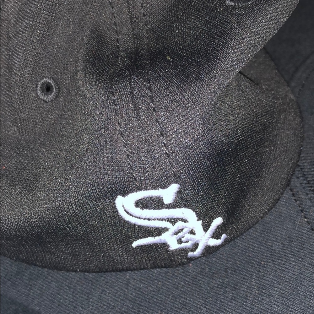 hat. - Picture 3 of 6